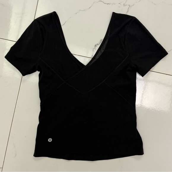 Lululemon Athletica Black Top Size 6 - Picture 4 of 5